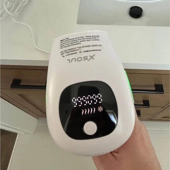 Xsoul Handheld IPL Hair Removal Device At Home Laser Permanent Hair Removal - Picture 7 of 14